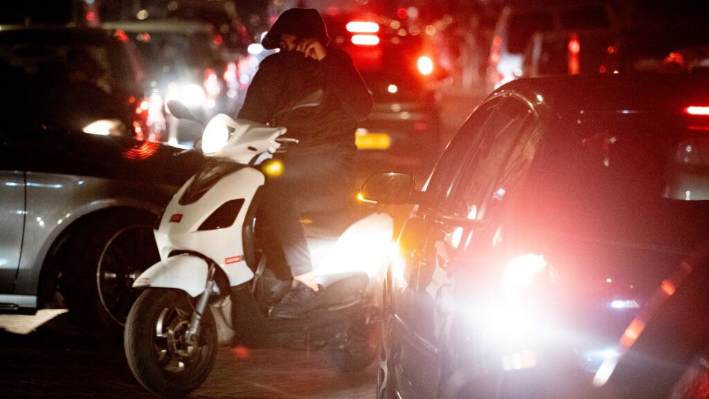 Jongeren uit de Schilderswijk na rellen: 'Het is een groter probleem dan alleen corona'