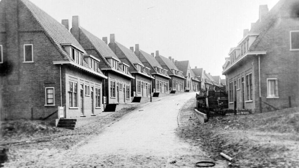 Marcouch feliciteert 100-jarige Geitenkamp