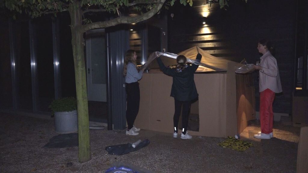 Kinderen slapen op straat om daklozen beter te begrijpen: ‘Het zijn