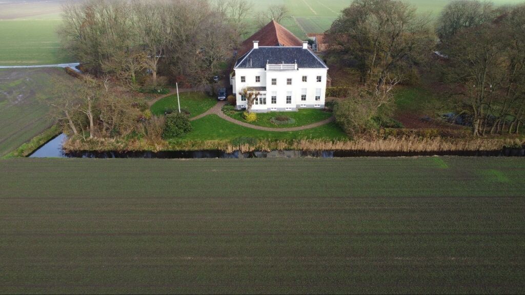 Eigenaren monumentale boerderij zitten volledig klem: 'Desnoods schilderen we 'm roze'