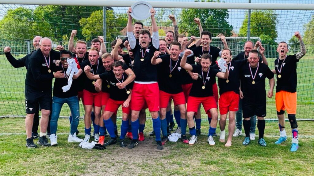 VV Corenos heeft de primeur in Gronings amateurvoetbal