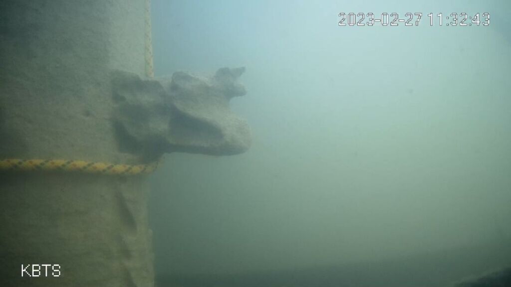 De visdeurbel is terug, maar wat staat daar links in beeld?