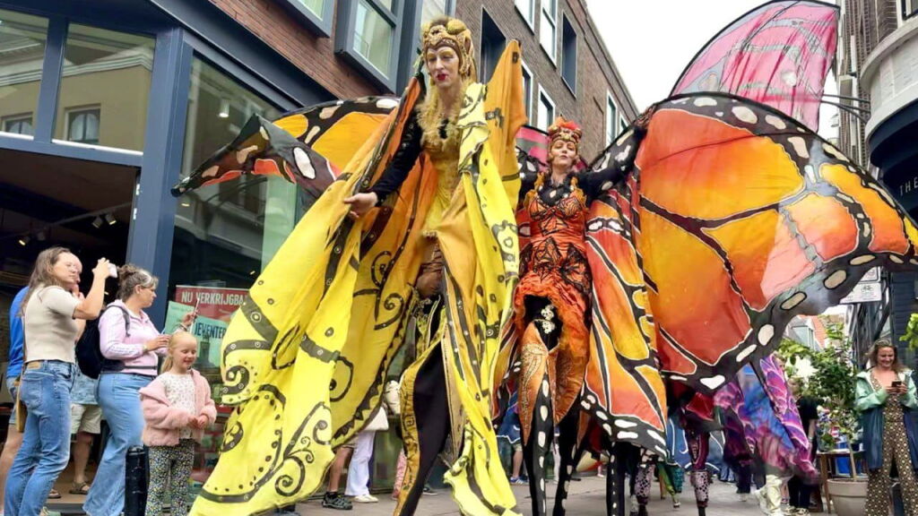 Evenementen Deventer moeten op de schop: wat gebeurt er met Dickens en Op Stelten?