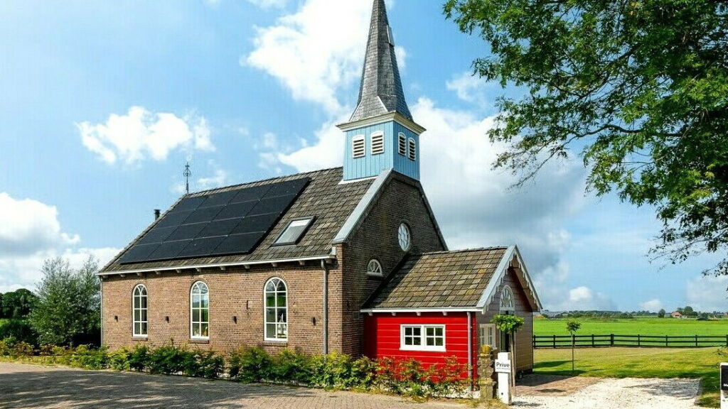 Kerk van Allingawier op Funda: 