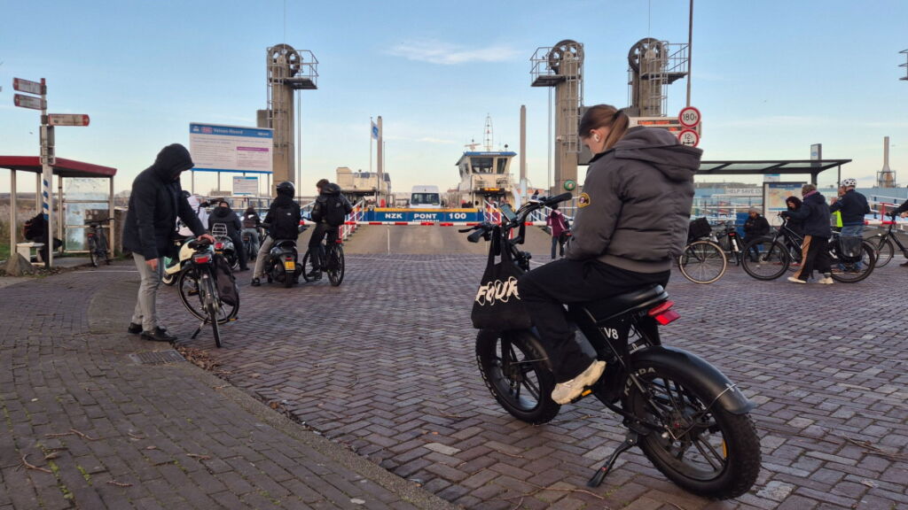 Vanaf 2027 twee veerponten over Noordzeekanaal bij Velsen