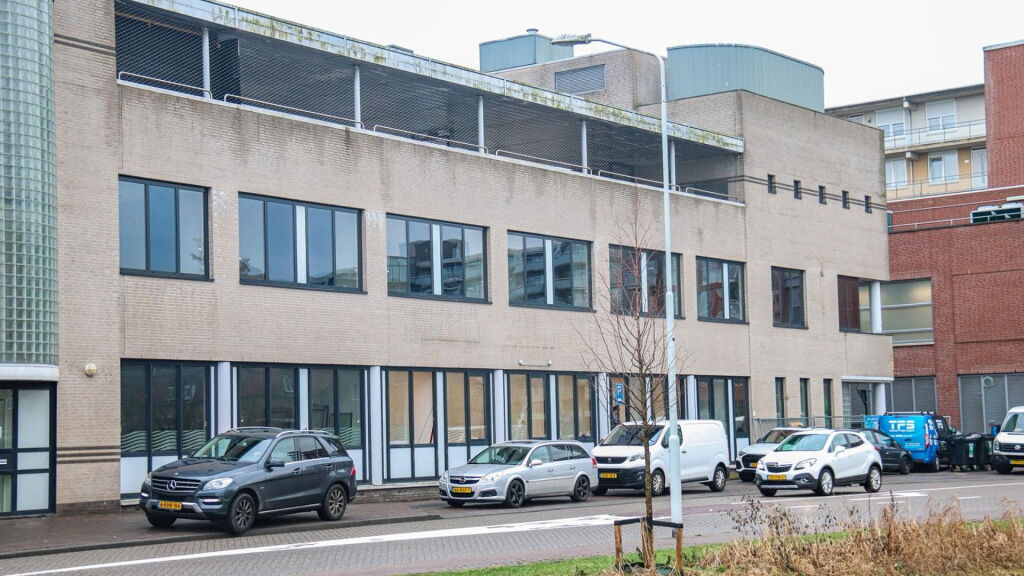 Opvang vluchtelingen mag doorgaan van de rechter: 'Groot tekort aan opvangplaatsen weegt zwaarder'