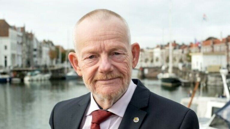 Gedeputeerde Dick van der Velde vindt het een goede tijd om te stoppen: 'Mijn opvolger gaat er met d