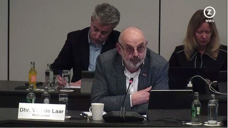 Wethouder Beekdaelen houdt eer aan zichzelf en stapt op tijdens spoeddebat