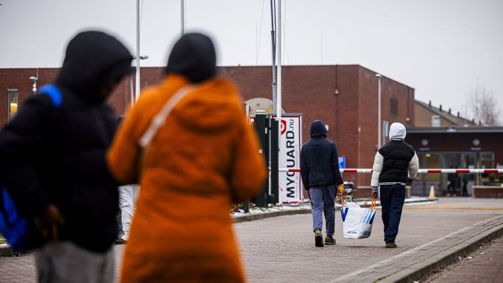 Aantal asielzoekers in aanmeldcentrum Ter Apel richting kritische grens van 2.200