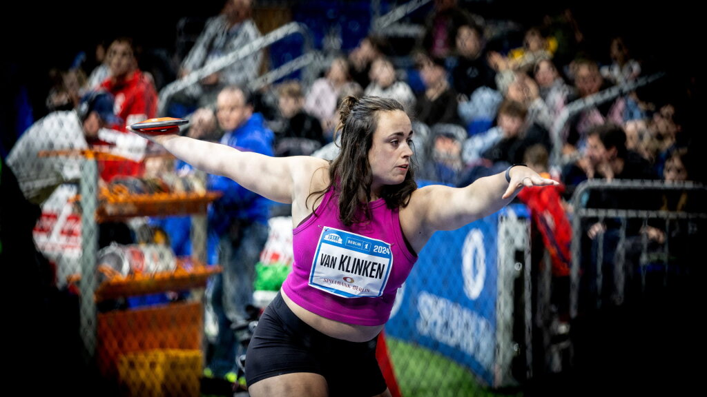NK atletiek: Van Klinken, Acton, Achterberg, Bakker en Van Koldam veroveren medailles
